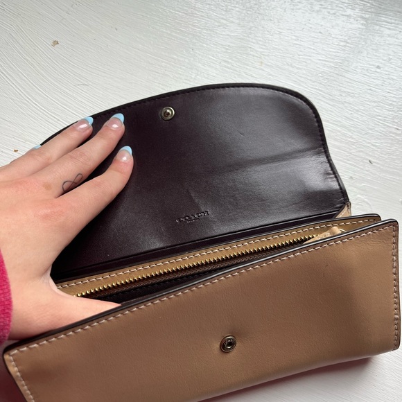 Coach alligator skin wallet - Picture 5 of 5